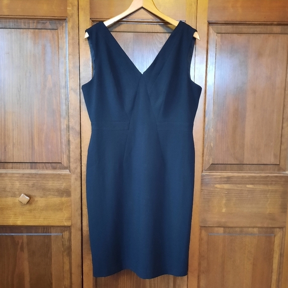 🛍 Adrianna Papell Black Sleeveless V-neck  Cocktail Dress 013262920 size 14 - Picture 1 of 13
